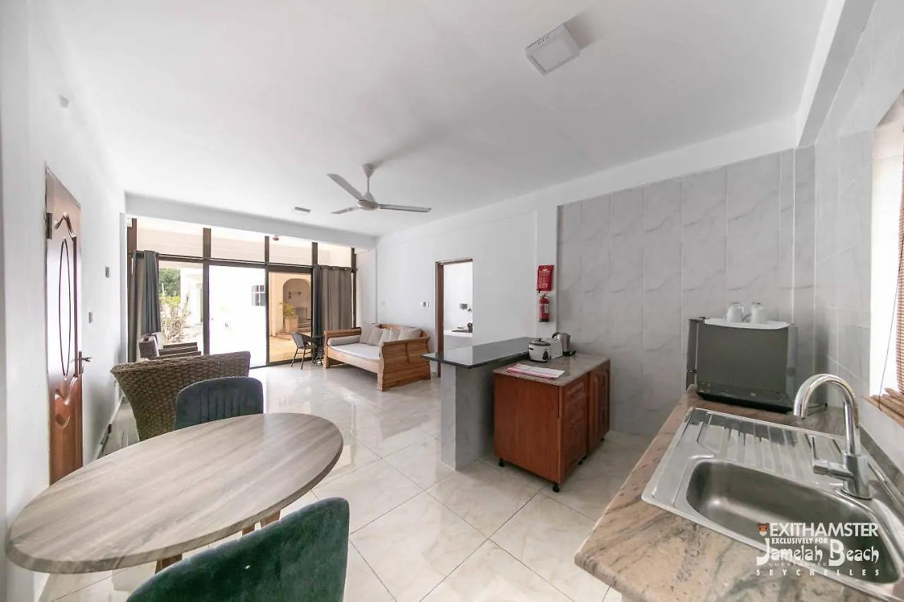 Jamelah Beach Guest House Anse aux Pins Seychellerna